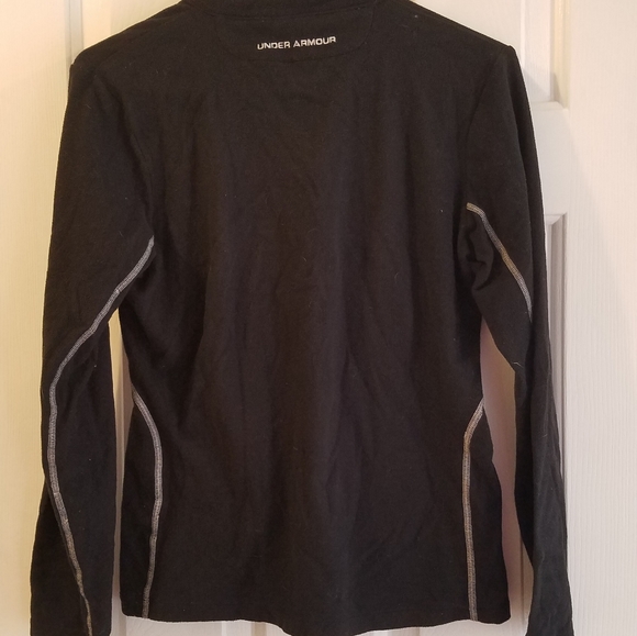 Under armour pull over - Picture 2 of 3